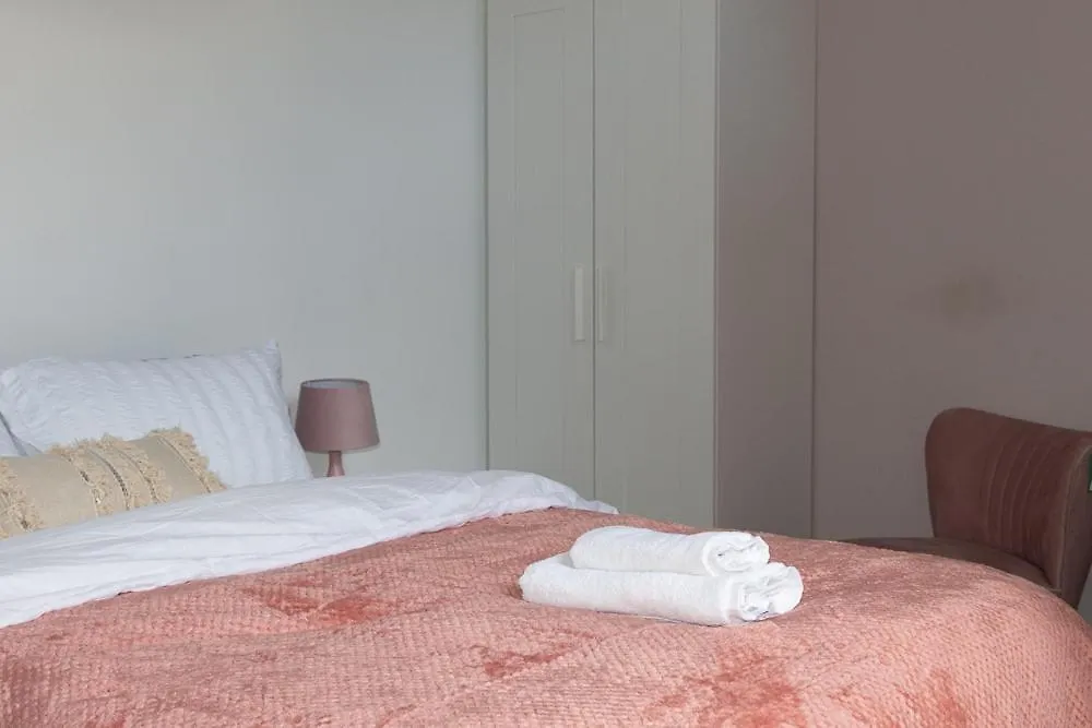 Vion Apartment - King Suites Aberdeen 0*,  United Kingdom