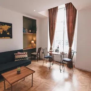 Modern In Centre, Guild Street, Free Wifi Apartment