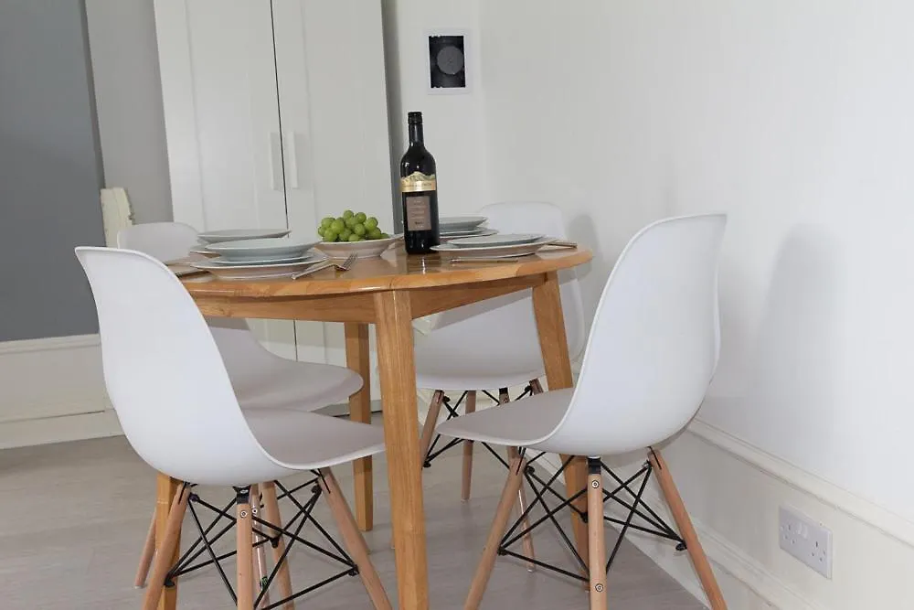 Vion Apartment - King Suites Aberdeen