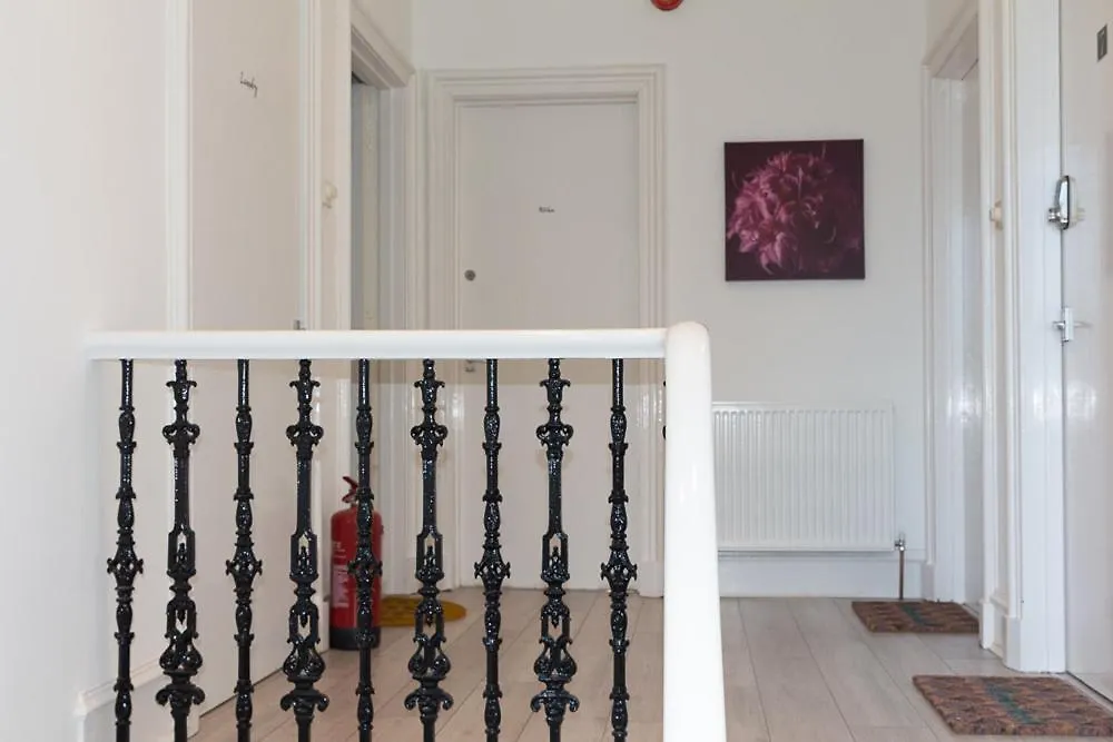 Vion Apartment - King Suites Aberdeen 0*,