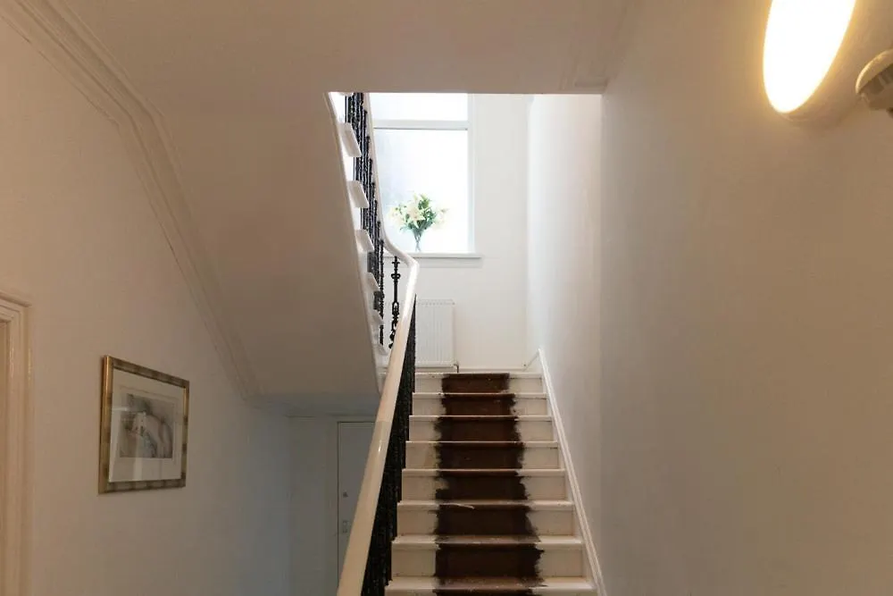 Vion Apartment - King Suites Aberdeen