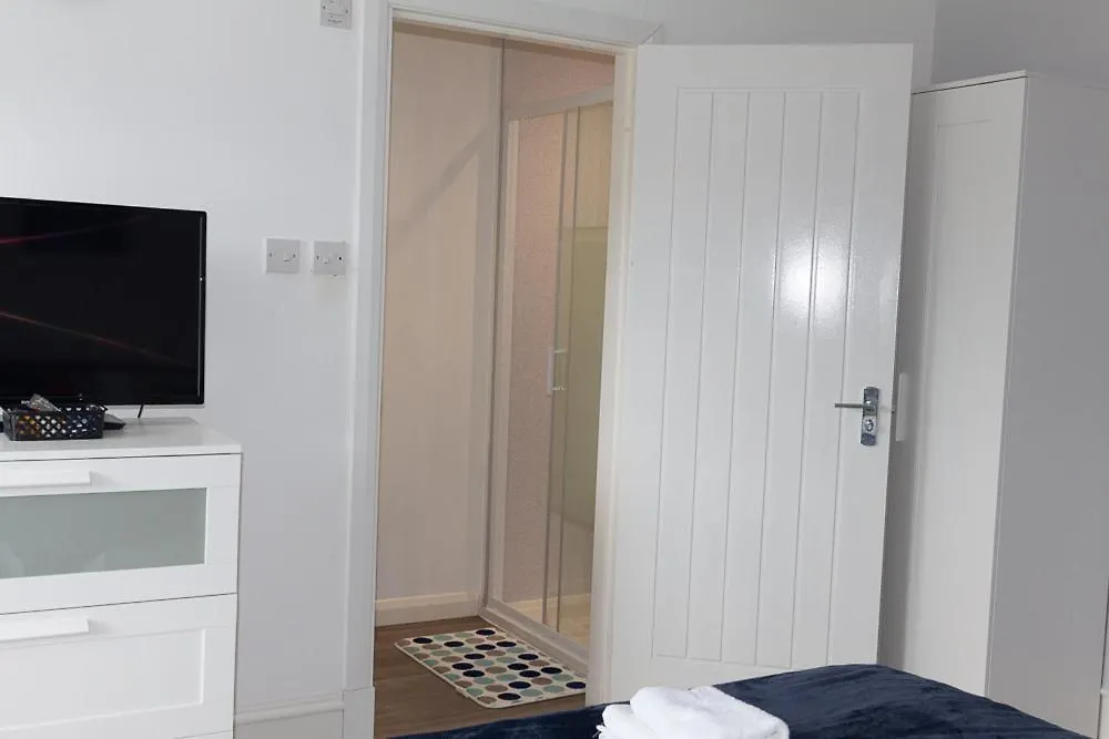 Vion Apartment - King Suites Aberdeen 0*,